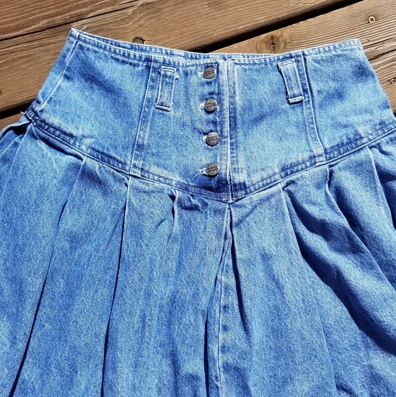 jean pleated skirt